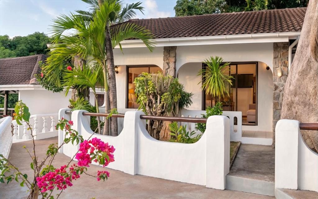 Deluxe Quadruple Room at Eden's Holiday Villas